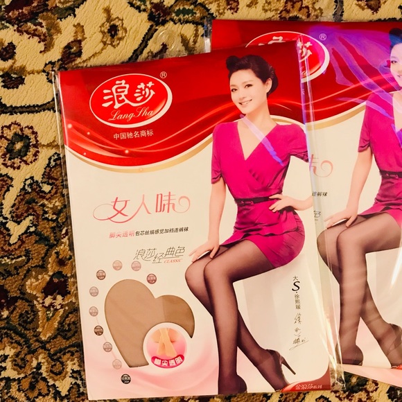 Silk stockings - Picture 2 of 4